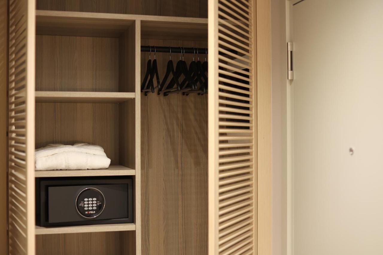 Yacht Premium Hotel ซารานเดอ ภายนอก รูปภาพ