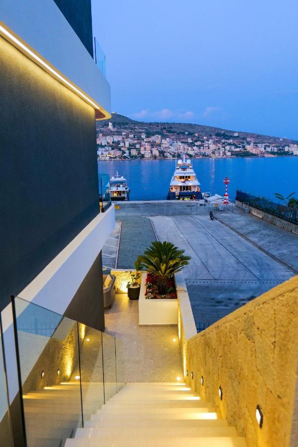 Yacht Premium Hotel ซารานเดอ ภายนอก รูปภาพ