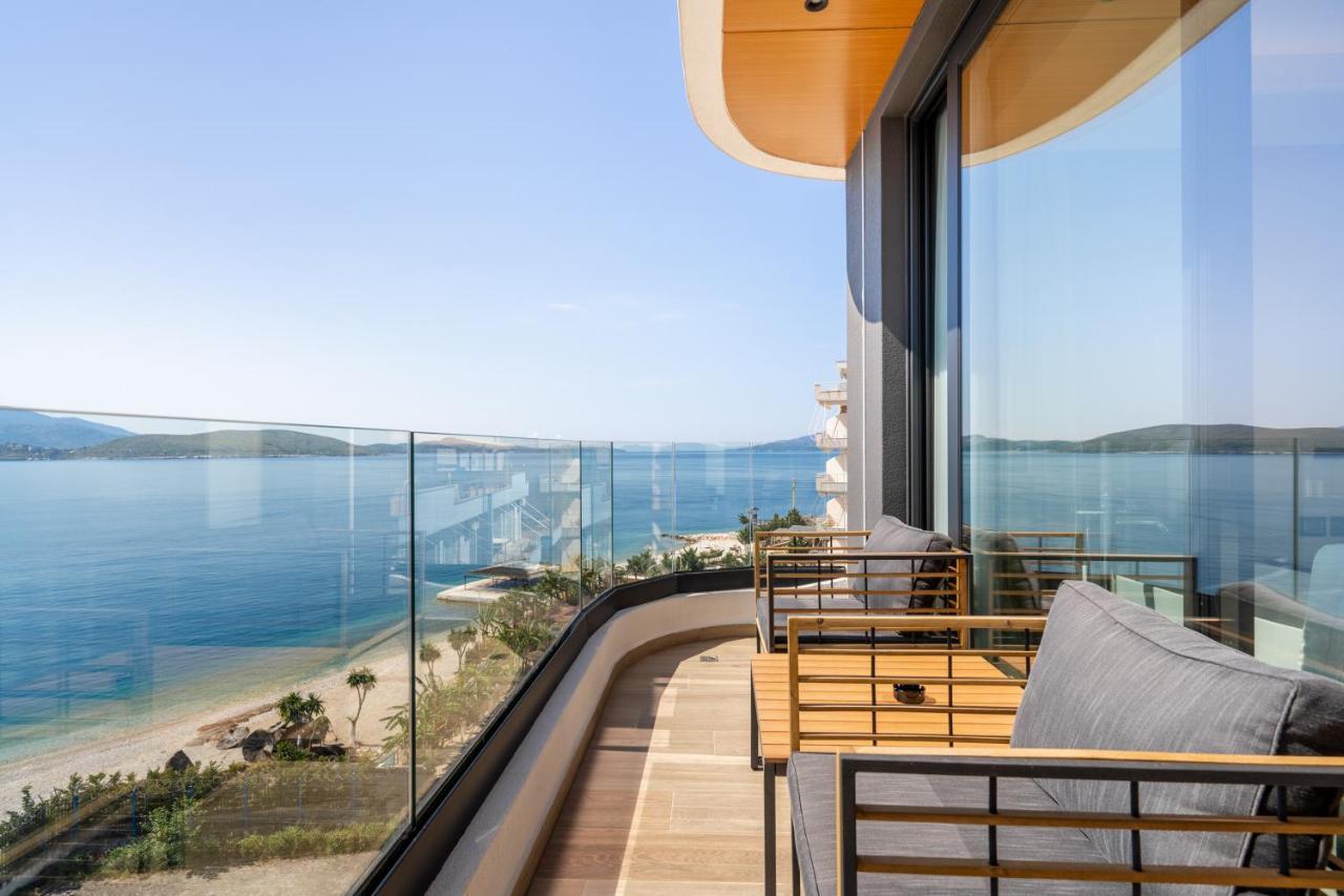 Yacht Premium Hotel ซารานเดอ ภายนอก รูปภาพ