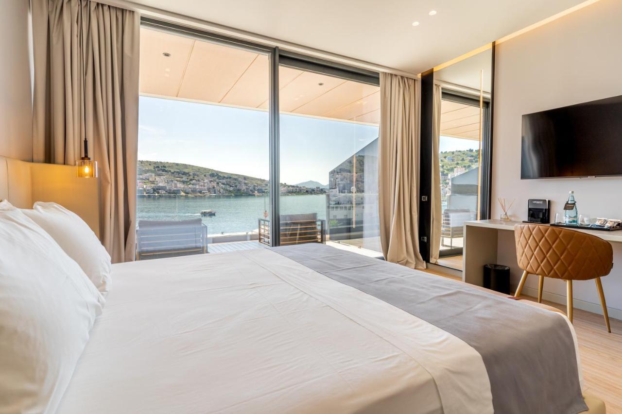 Yacht Premium Hotel ซารานเดอ ภายนอก รูปภาพ